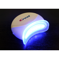 Lampa Crest LED Blue Light – wybielanie zębów i paski Crest